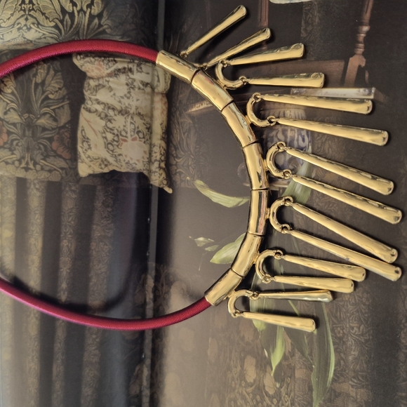 Brooks BROTHERS Gold and Red CORD  Necklace with Dangling Charms - Picture 8 of 9